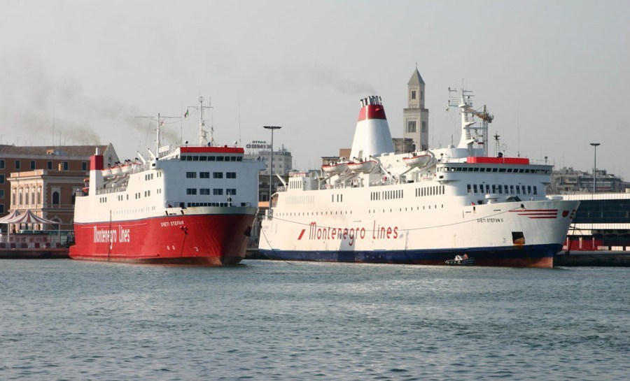 Crna Gora kupuje brod i obnavlja liniju Bar – Bari