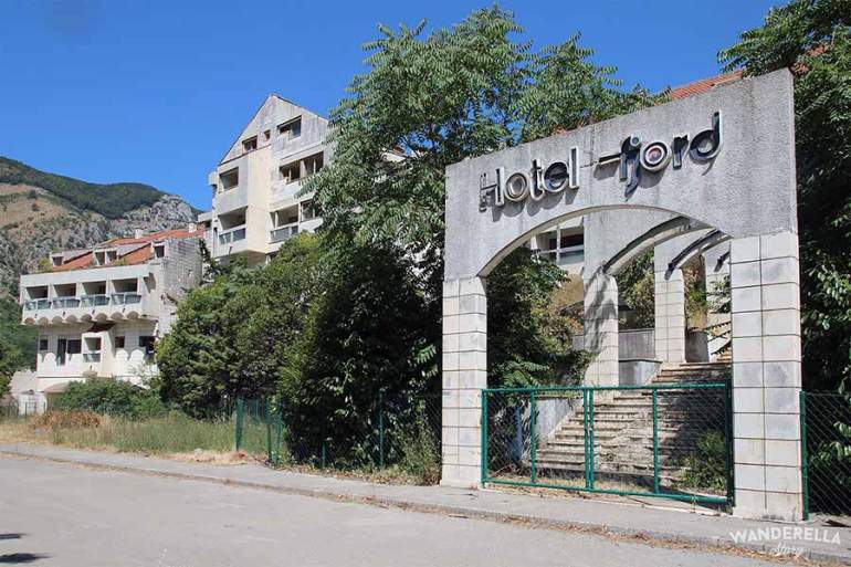 Počelo čišćenje terena nekadašnjeg “Fjorda”: Hoće li Kotor konačno dobiti veći hotel s 5 zvjezdica