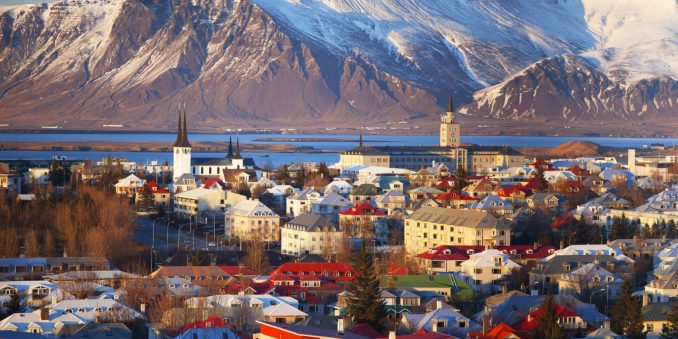Island: Ako se poveća plata direktoru, povećati i radniku