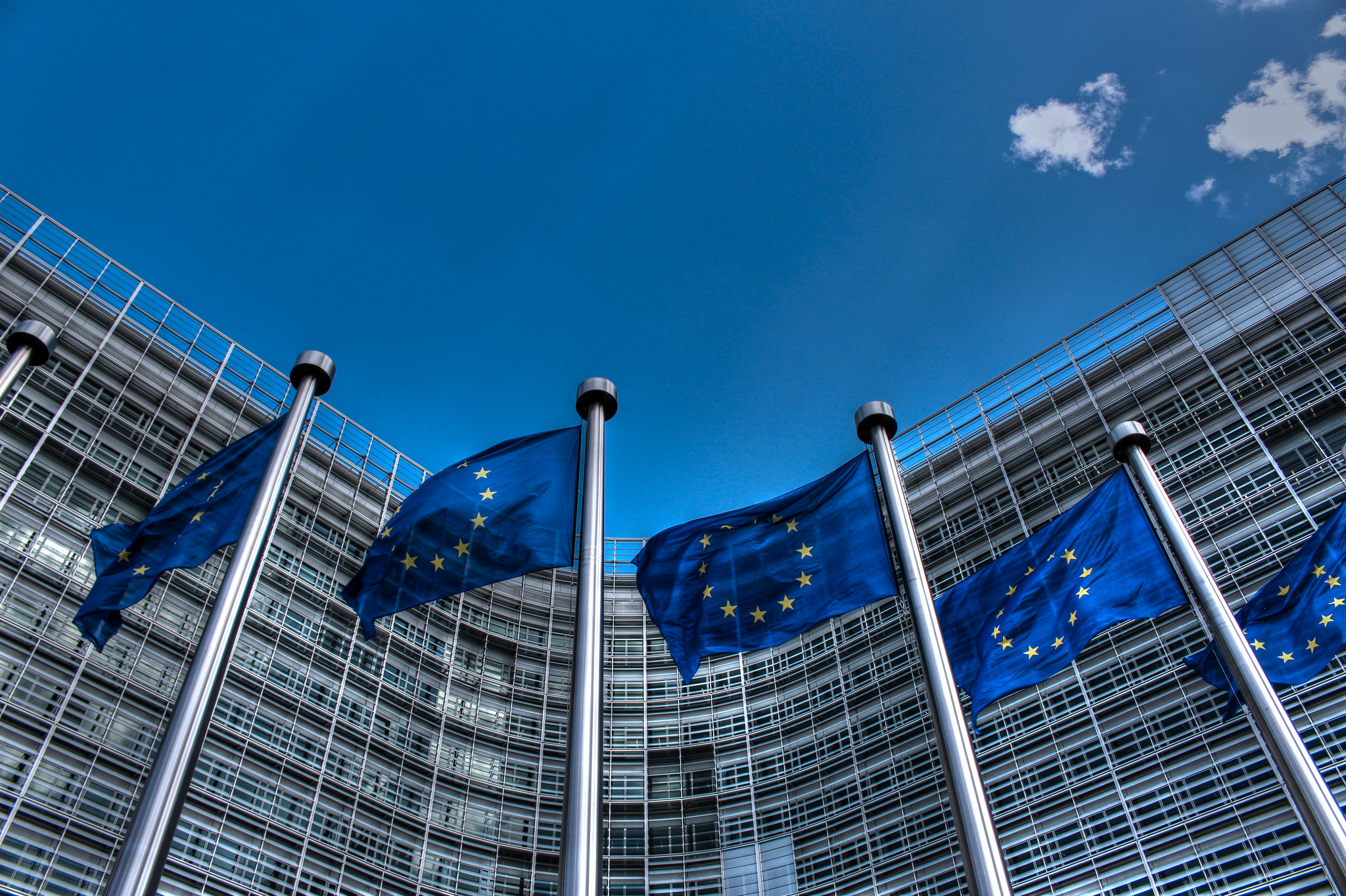 EU želi jaču kontrolu tokova novca, na udaru i vlasnici kriptovaluta