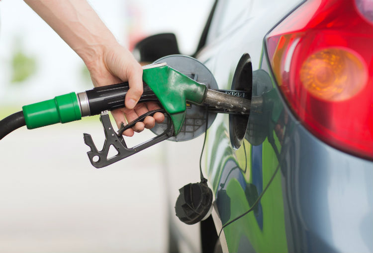 Simboličan pad: Evo koje bi cijene goriva trebalo da važe od utorka