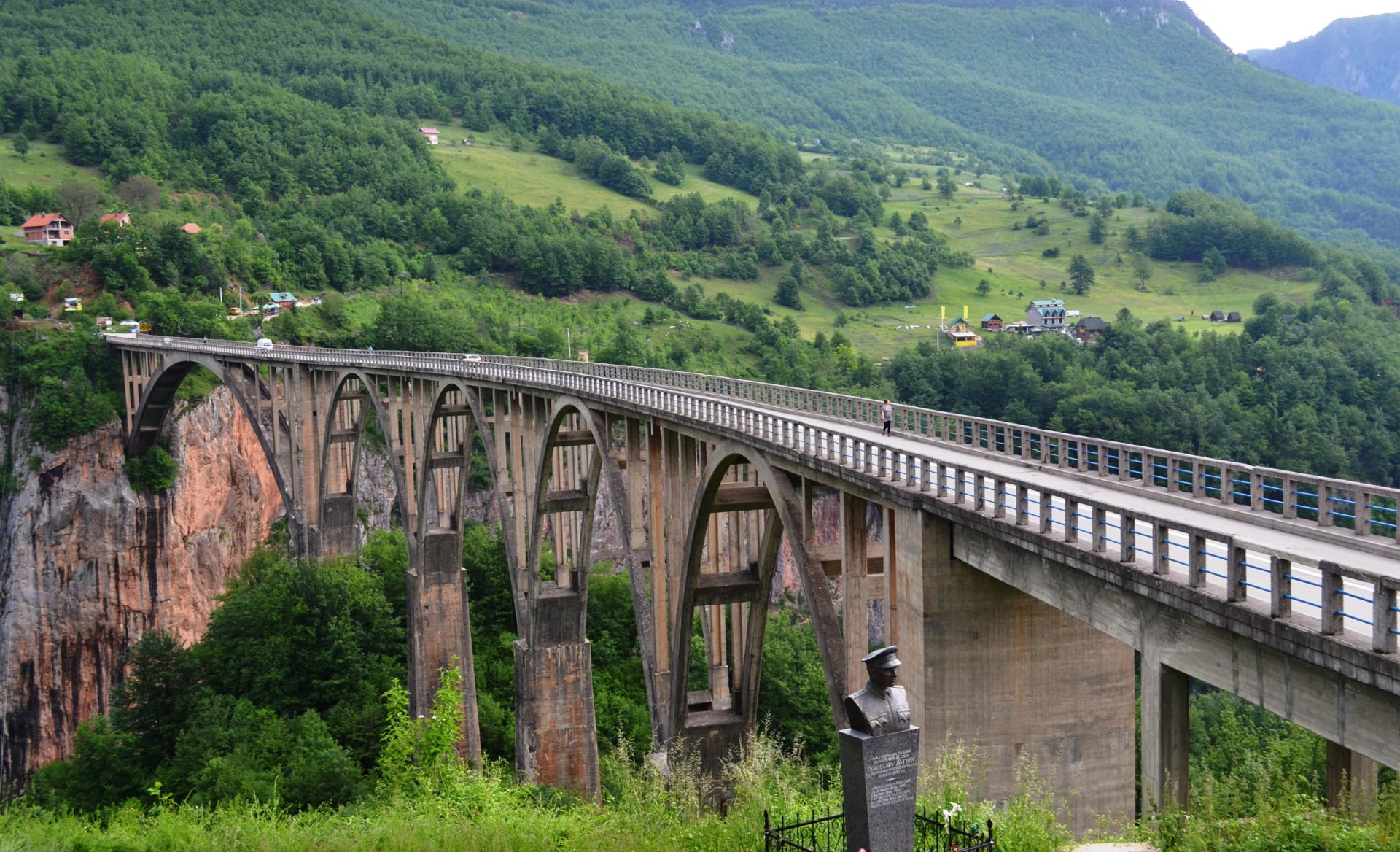 Kinezi doniraju 2,6 miliona eura za rekonstrukciju mosta na Đurđevića Tari
