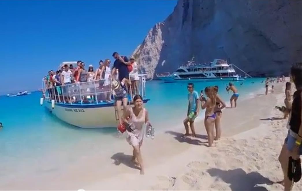 Problem za srpske turiste: Na grčkim plažama zabranjen unos hrane i pića