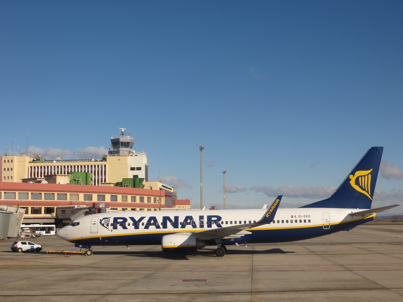 Ryanair ponovo razljutio putnike: Nove cijene za ručni prtljag od novembra