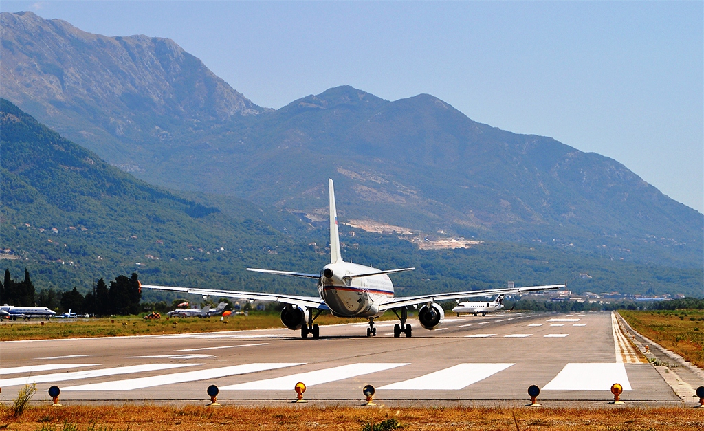 U trci ostala 4 ponuđača: Ko će dobiti crnogorske aerodrome na 30 godina
