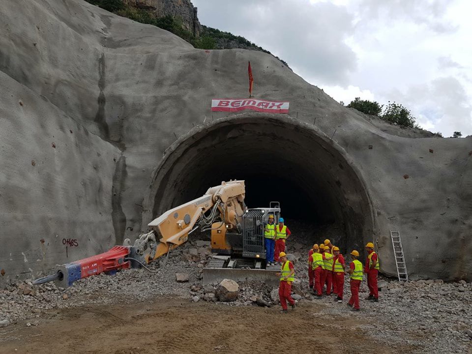 Rekord: Gradnja tunela na auto-putu koštala 388 miliona eura