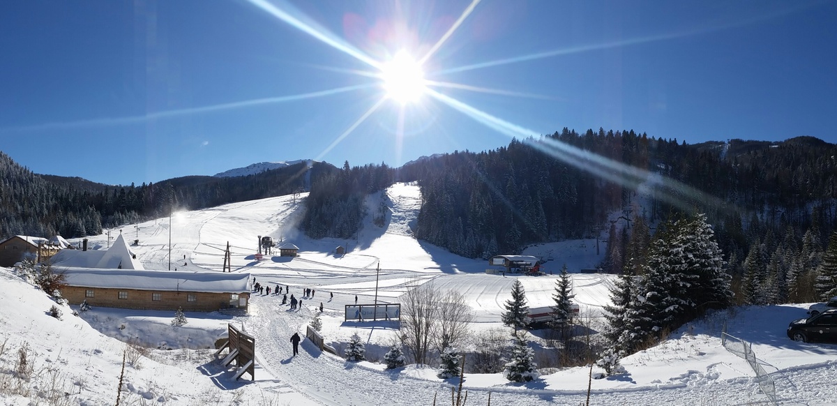 Skijalište otvoreno, međugradski saobraćaj zatvoren: Na skijanje vikendom samo komšije