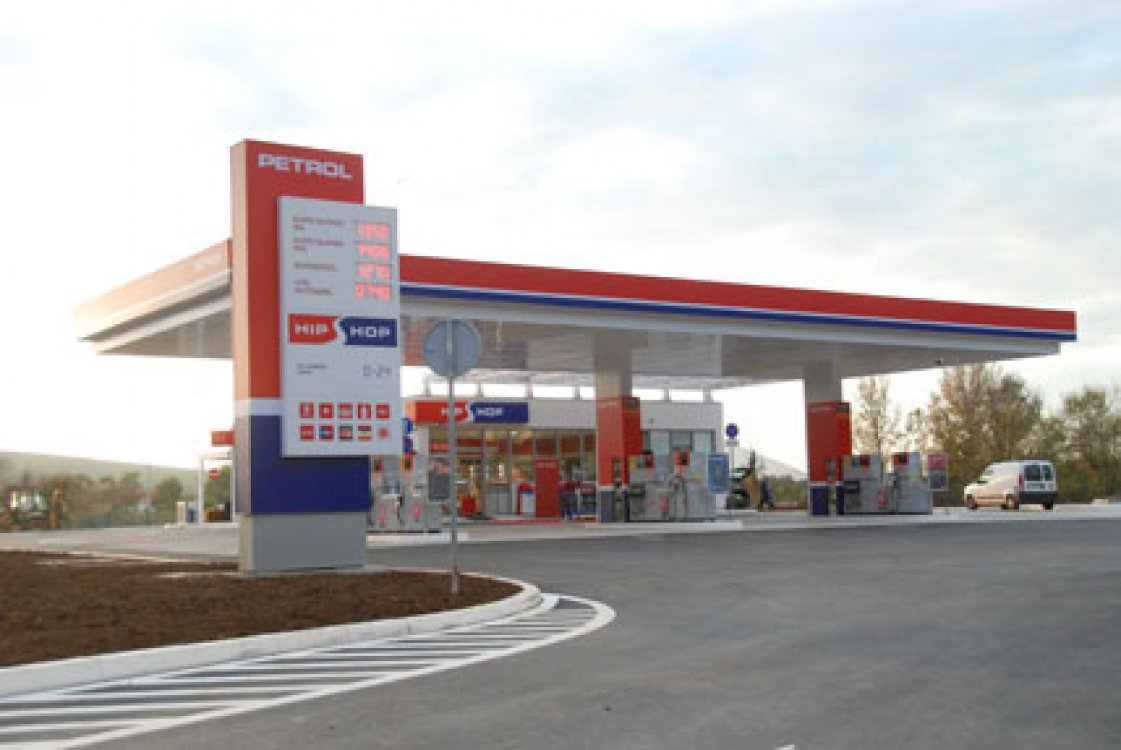 Petrol otvara nove pumpe u Crnoj Gori