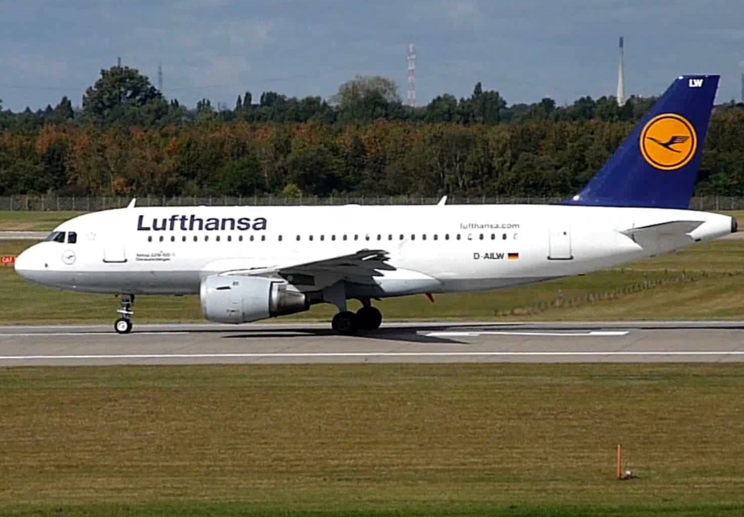 Lufthansa izgubila 1,2 milijarde eura zbog masovnog otkazivanja letova