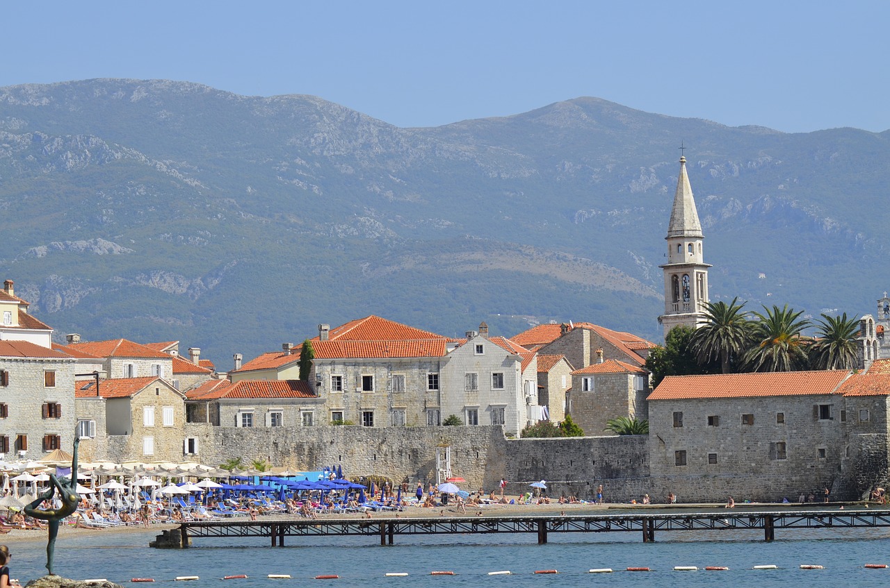 Istraživanje: Crna Gora je srpskim turistima najpovoljnija destinacija za ljetovanje