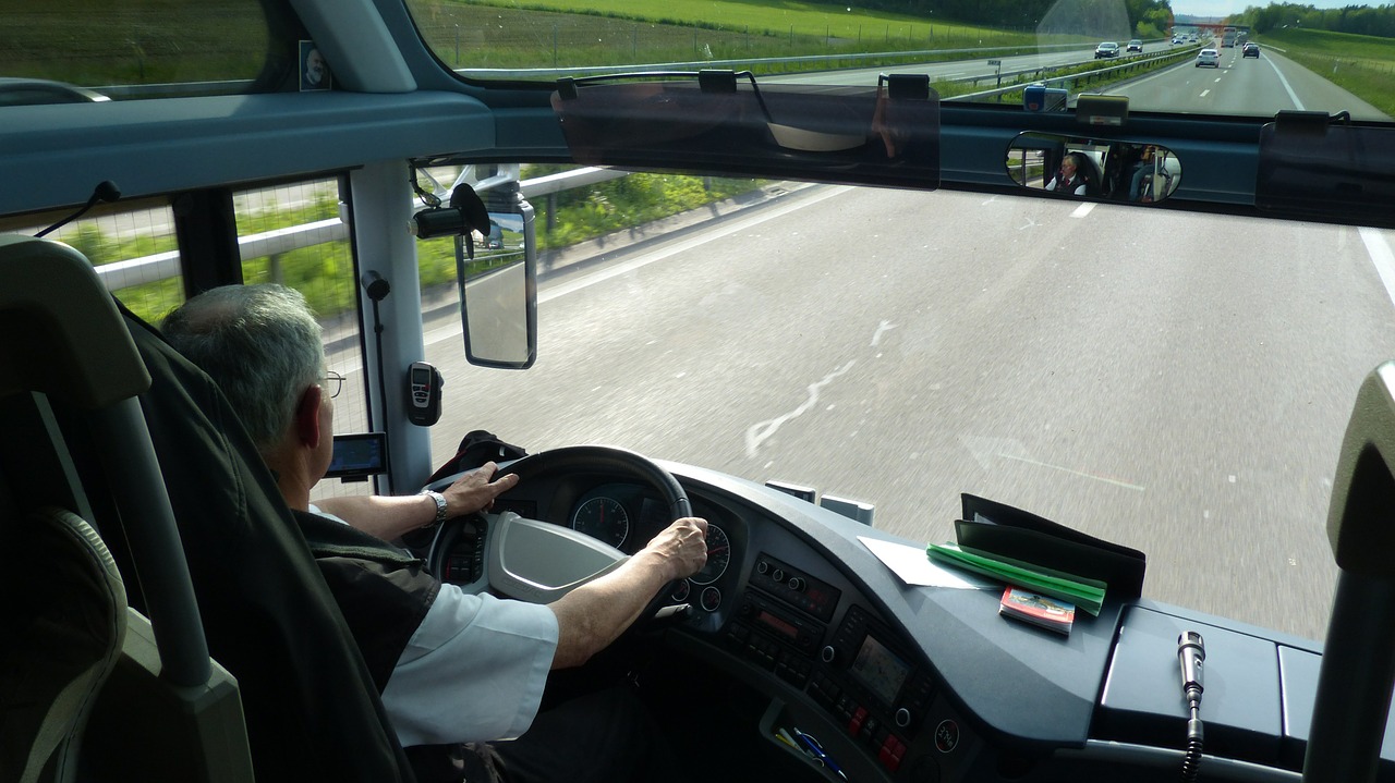 Irska kompanija traži vozače autobusa, plata 600 eura nedjeljno