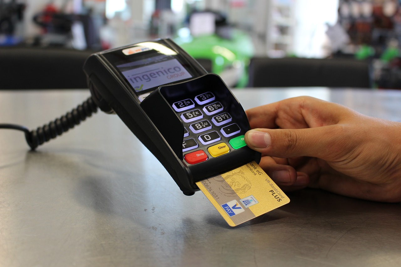 Amerikanci sve teže vraćaju dugove po kreditnim karticama