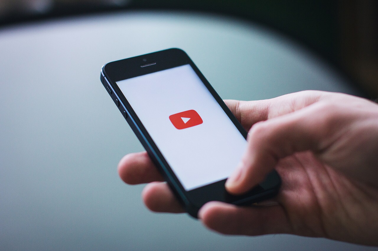 YouTube potroši čak 37 odsto ukupnog mobilnog interneta