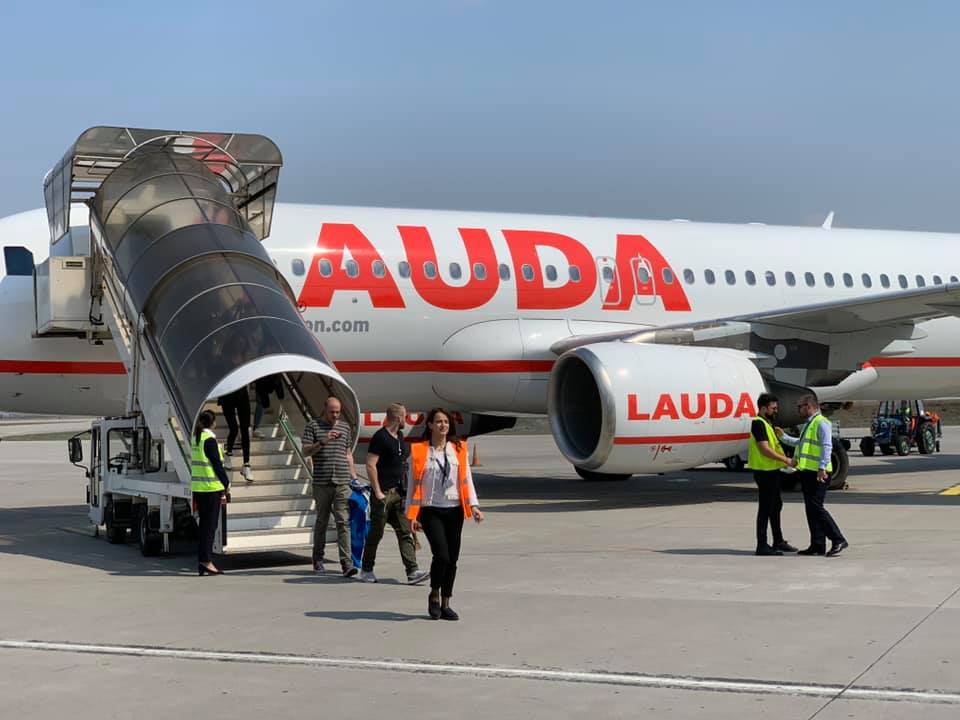 Obavljen prvi let Štutgart – Podgorica: Avion Laudamotion-a dovezao 150 putnika iz Njemačke