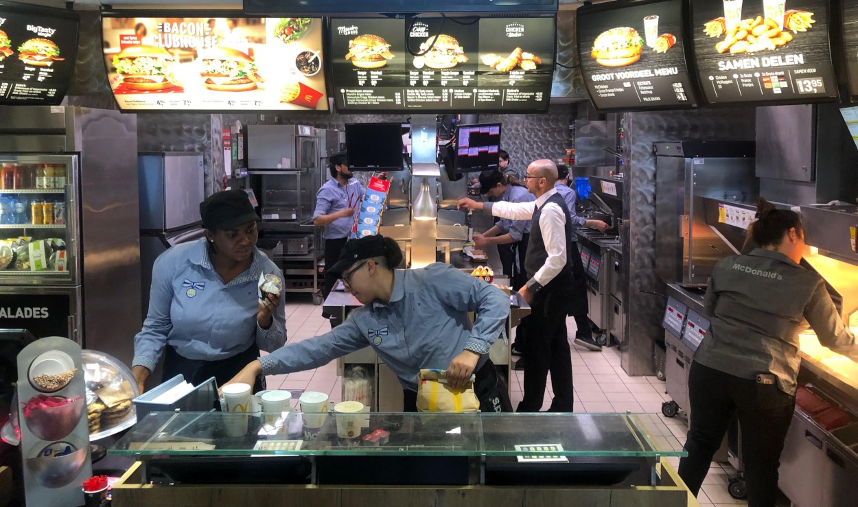 McDonald’s privremeno zatvara 850 restorana u Rusiji
