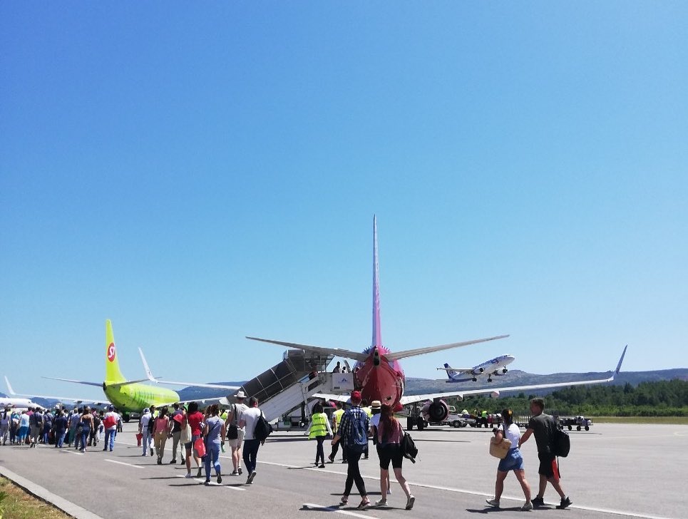 Novi poslovni rekord Aerodroma Tivat – 56 aviona i 11.000 putnika u jednom danu