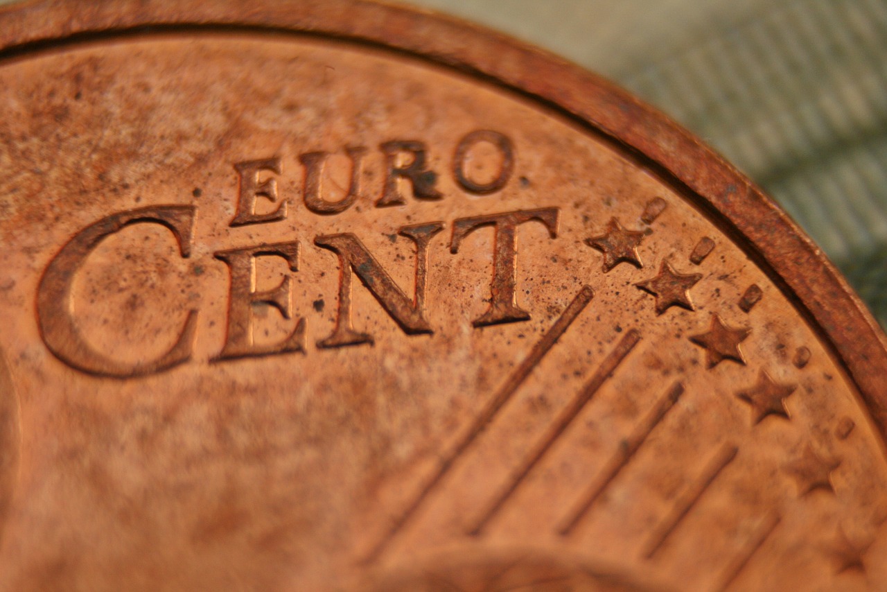 Kovanice od centa i dva mogu biti ukinute: Trgovci sve češće cijene zaokružuju na 5 centi