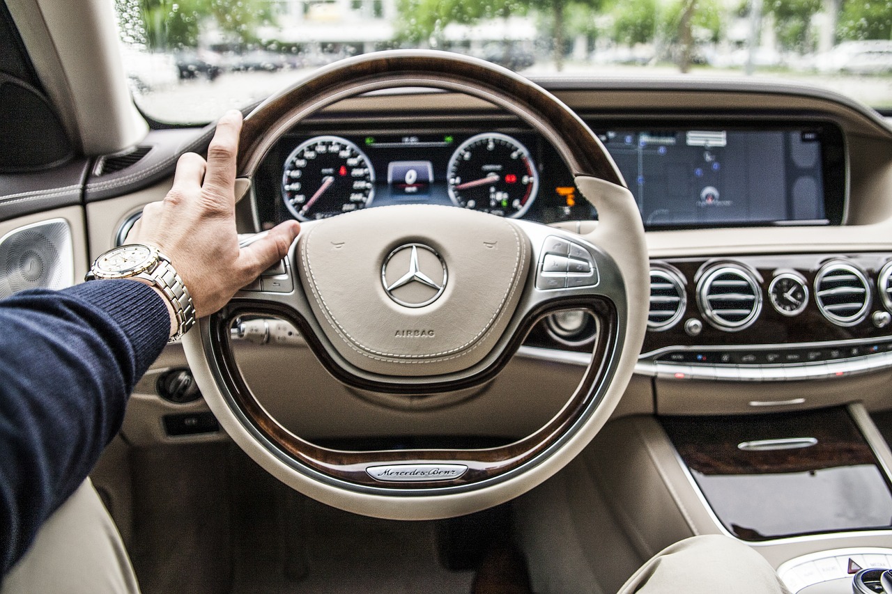 Mercedes do 2025. u potpunosti prelazi na električne motore