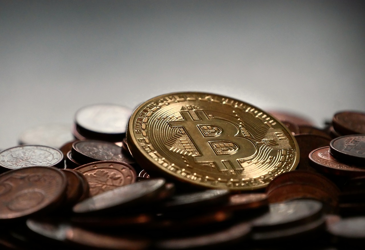 Bitcoin za jedan dan izgubio četvrtinu vrijednosti
