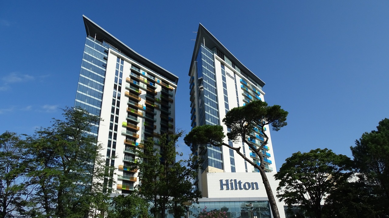 Hilton otvara 700 poslova za rad od kuće: Imaće jednaka prava kao i ostali zaposleni