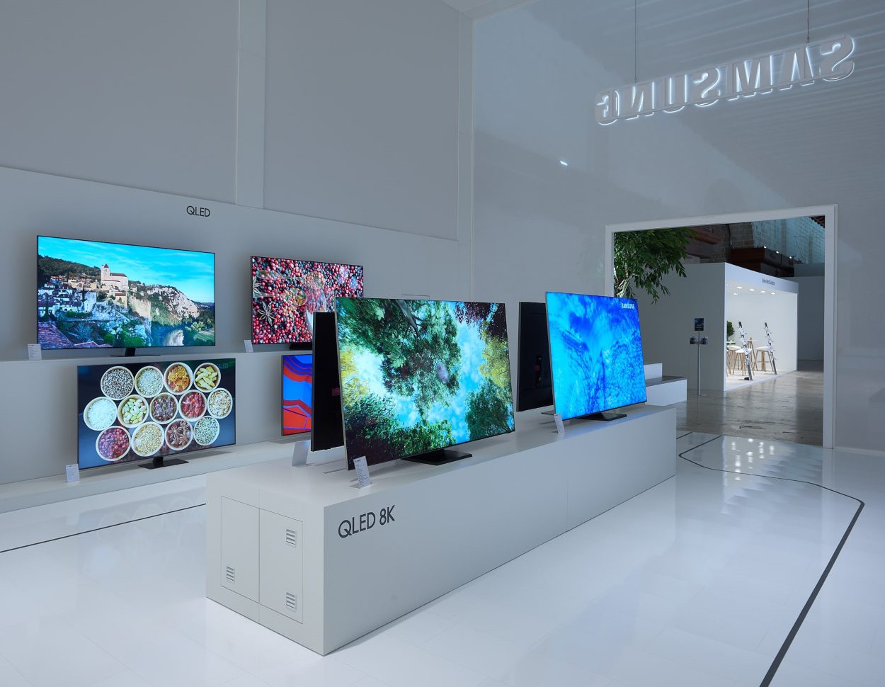 Samsung predstavio novi 2020 QLED 8K flegšip televizor na evropskom tržištu