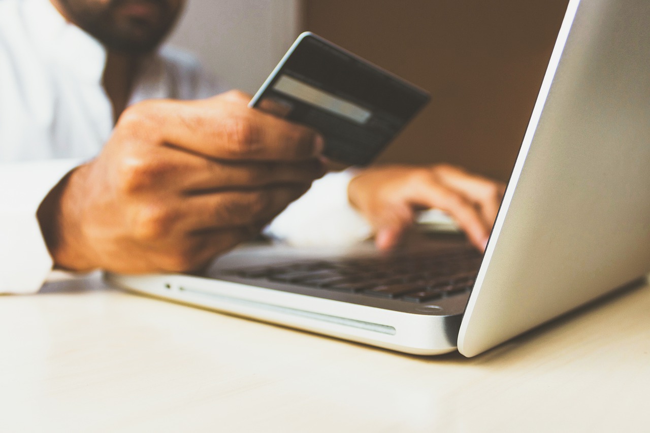 Mastercard će omogućiti online plaćanja jednim klikom u Evropi do 2030.