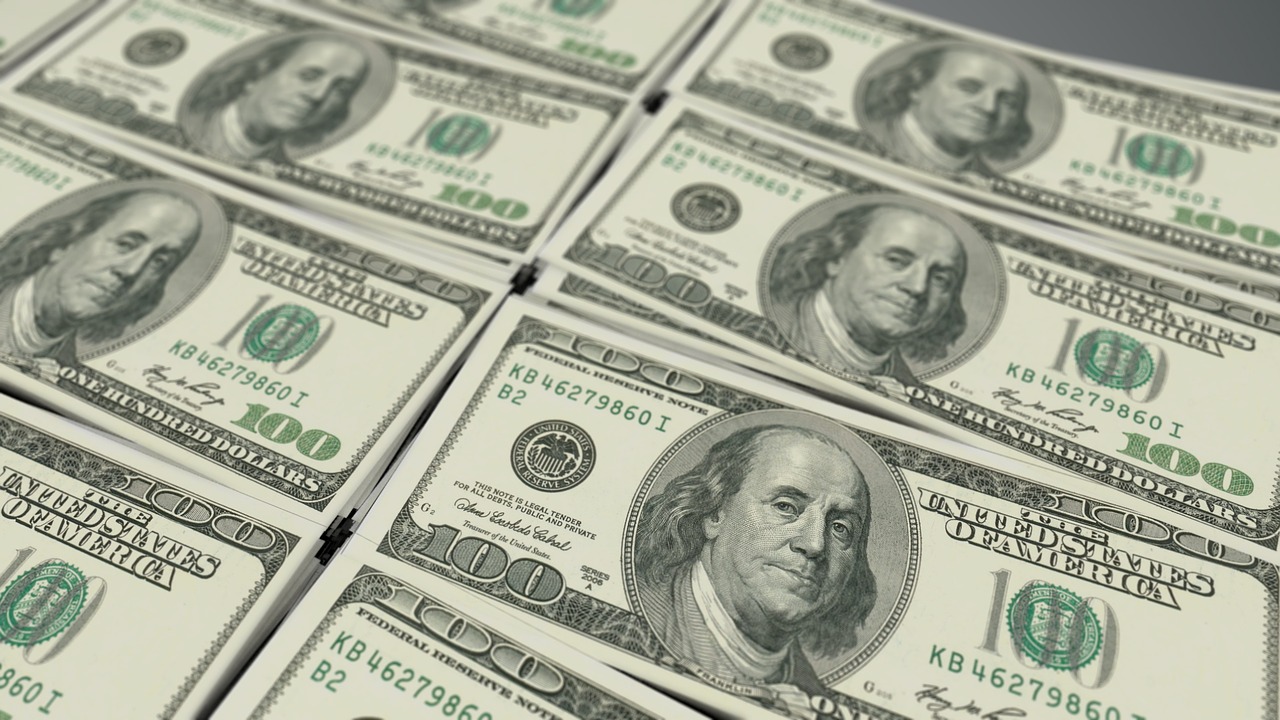 Američki dolar sve više slabi, prijeti li mu strmoglav pad?