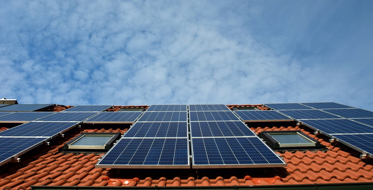Ko je njemačka kompanija koja bi ulagala u proizvodnju solarne energije u Crnoj Gori?