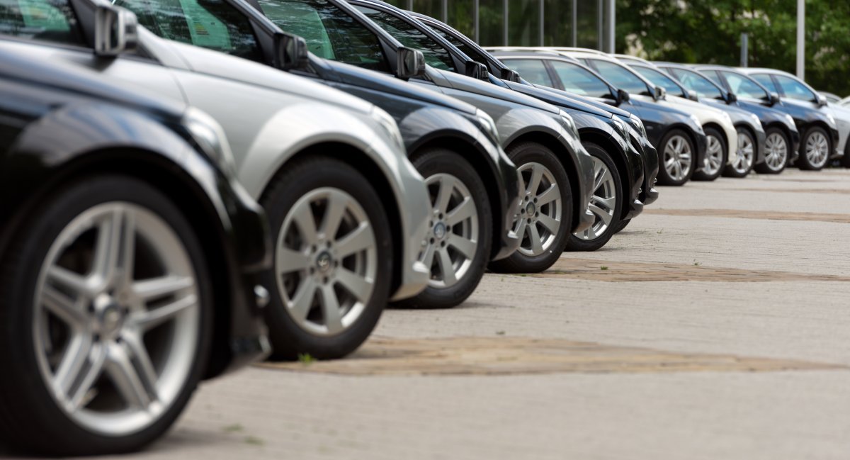 Britanija želi da ubrza ukidanje prodaje automobila na benzinski i dizel pogon