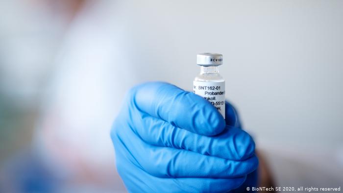 Evropska komisija odobrila kupovinu 300 miliona doza vakcine