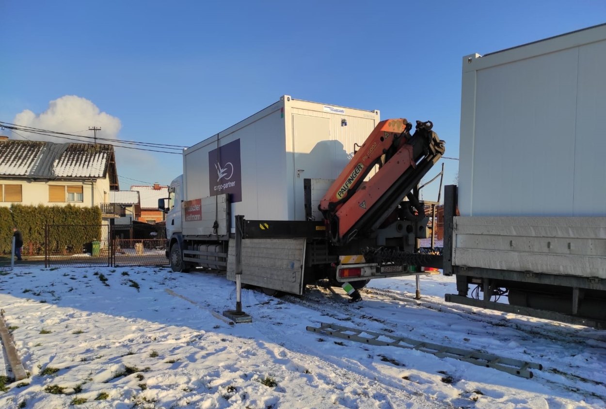 cargo-partner donirao 12 stambenih kontejnera žrtvama zemljotresa u Hrvatskoj
