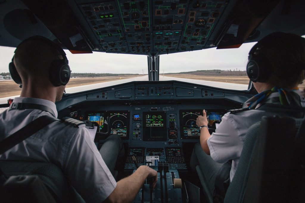 piloti, pilot, avion, cockpit aviona