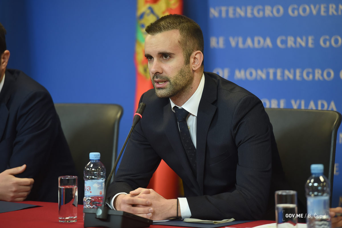 Lijepo je biti direktor državne firme: Za bord Montenegro Worksa stiglo više od 80 prijava