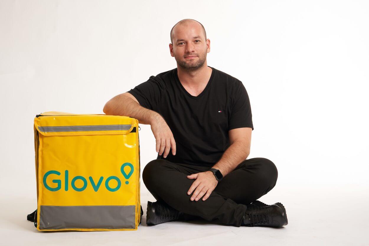 Viktor Rakariu, Glovo