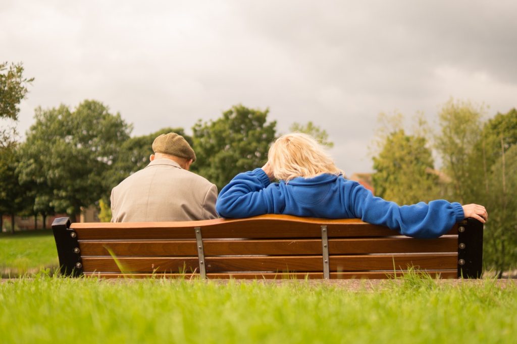 pensioners, penzioneri, retire, sitting people