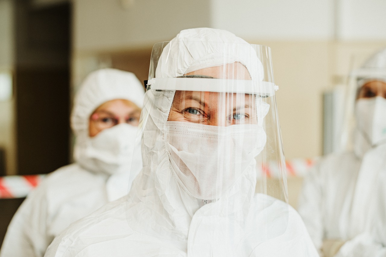 Njemački epidemiolog: Omikron je možda božićni dar koji će ubrzati kraj pandemije