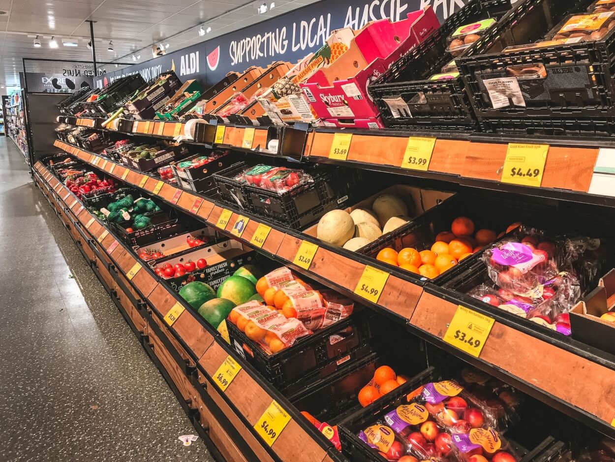 Francuski lanac supermarketa uveo stikere “Šrinkflacija” kako bi natjerao proizvođače da spuste cijene