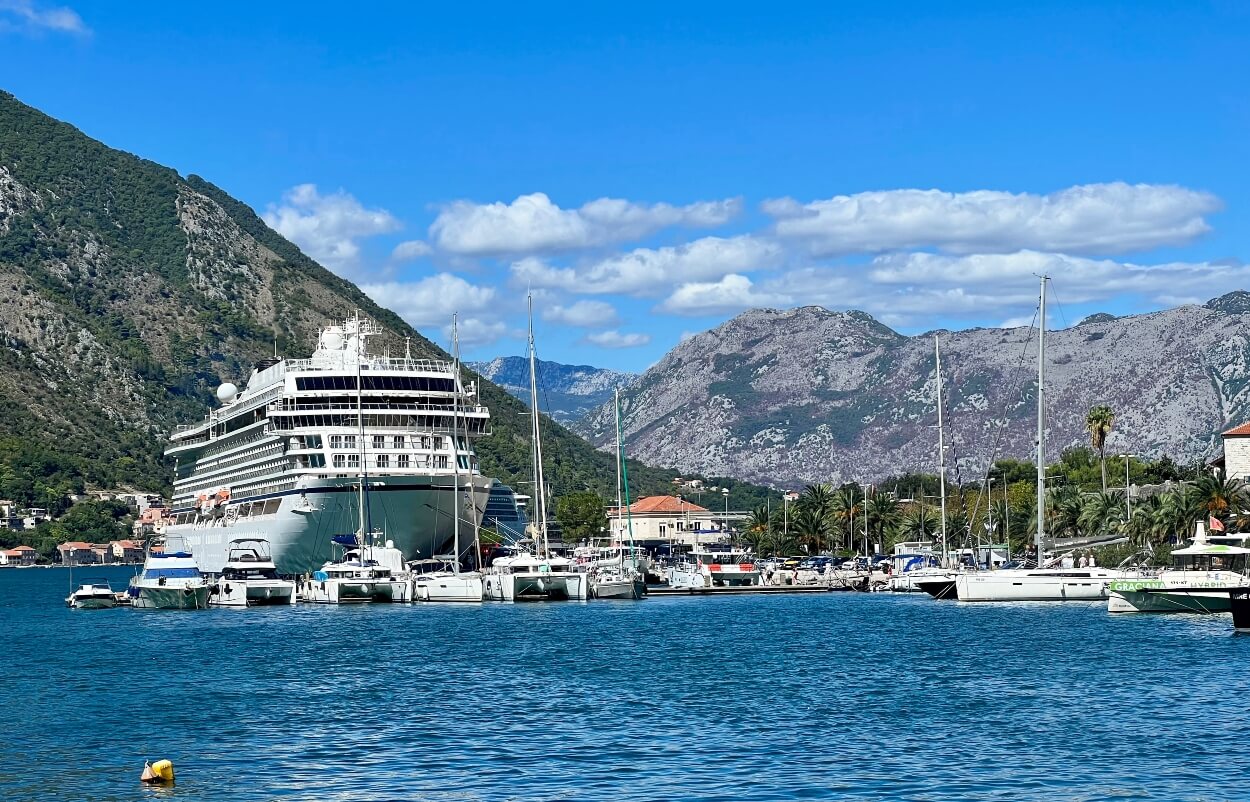 U Kotor stiže svingerski kruzer na kojem cijene putovanja dosežu 30.000 dolara