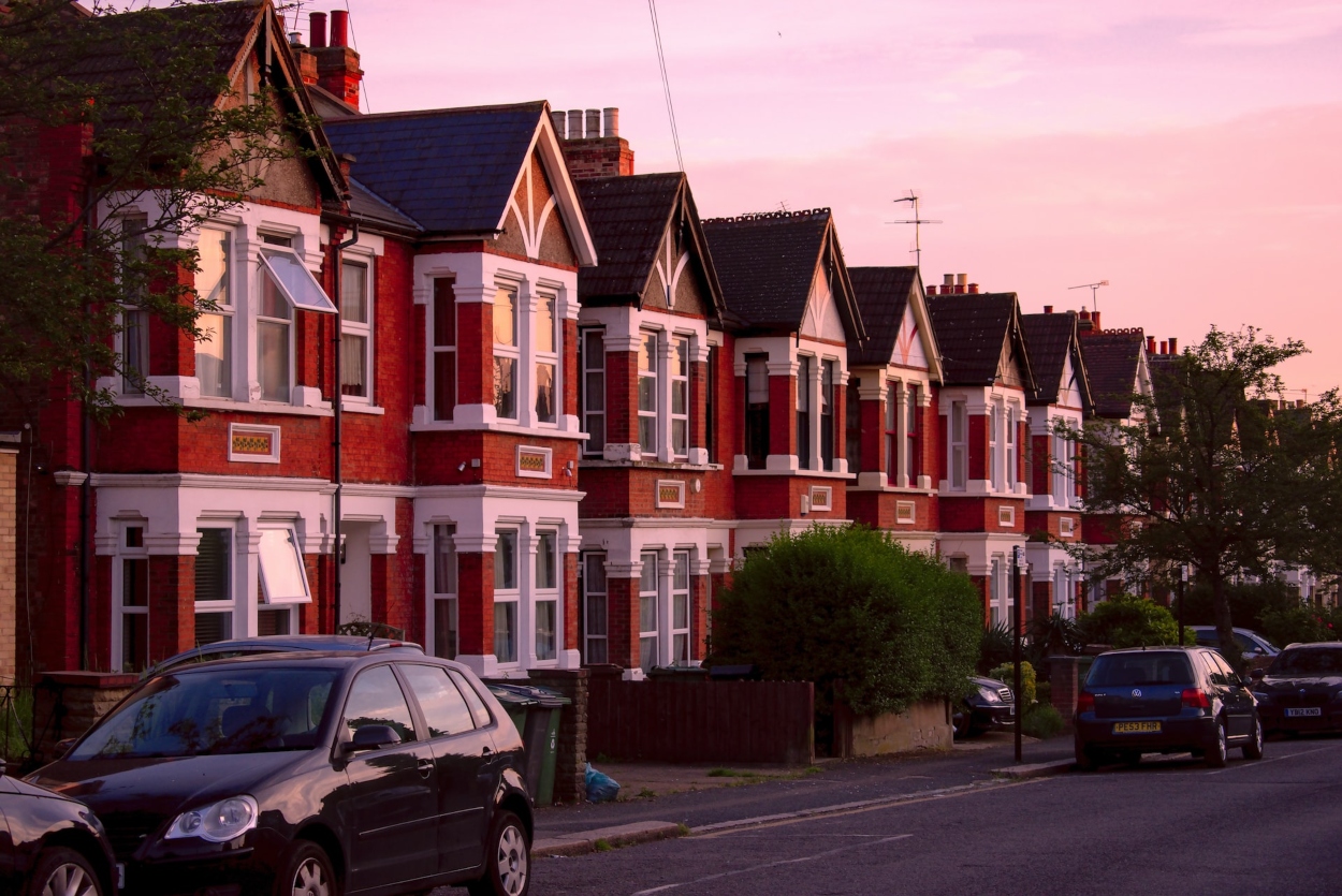 Cijene kuća u Velikoj Britaniji pale prvi put nakon 15 mjeseci