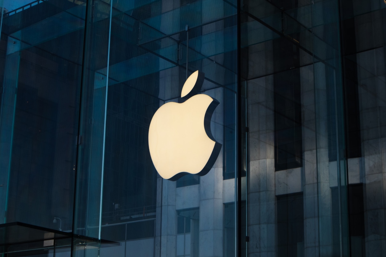 Apple bilježi pad prihoda drugi kvartal uzastopno