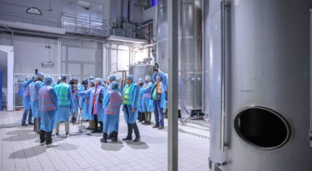 Novinari obišli fabriku votke Beluga u Nikšiću: Iz Crne Gore u Veliku Britaniju, SAD, Njemačku, Izrael…
