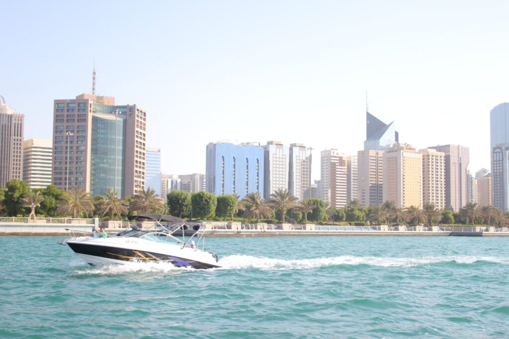 Abu Dhabi, Abu Dabi, wealth, sea, yacht, boat