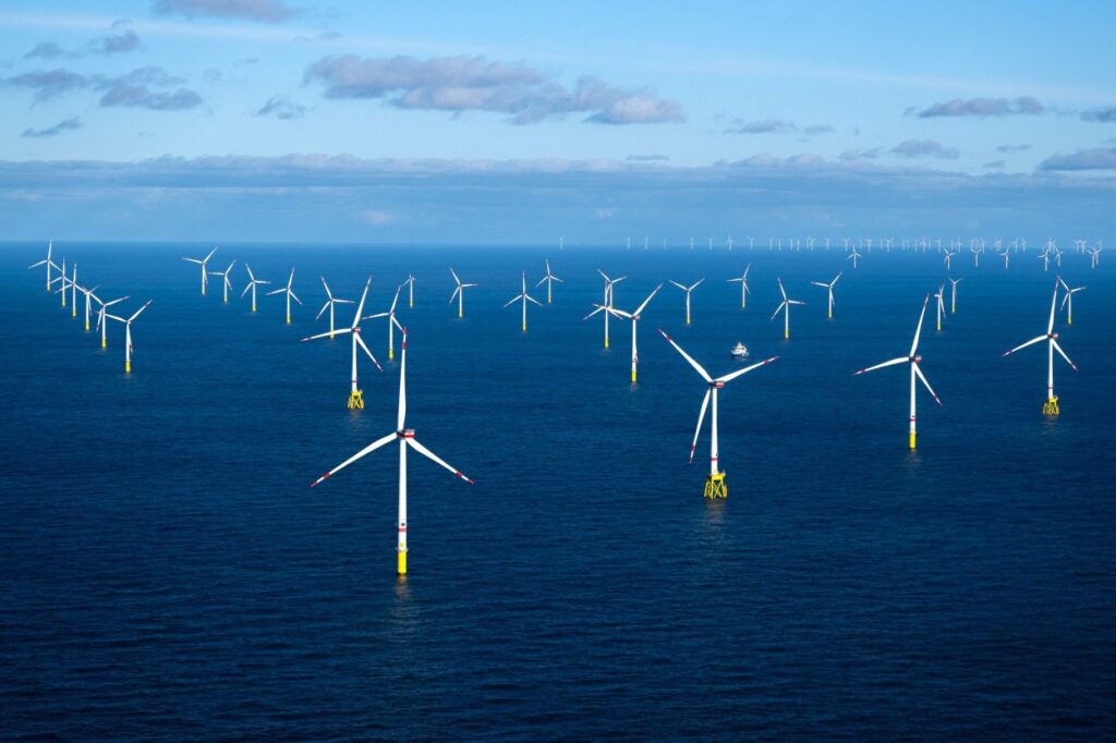 wind energy, wind park, water wind plant, vjetroelektrana na vodi, energija vjetra, vjetrenjače, vjetrogeneratori