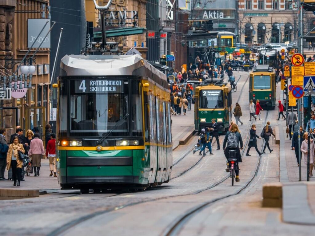 finska, finland, city, people, traffic, tram