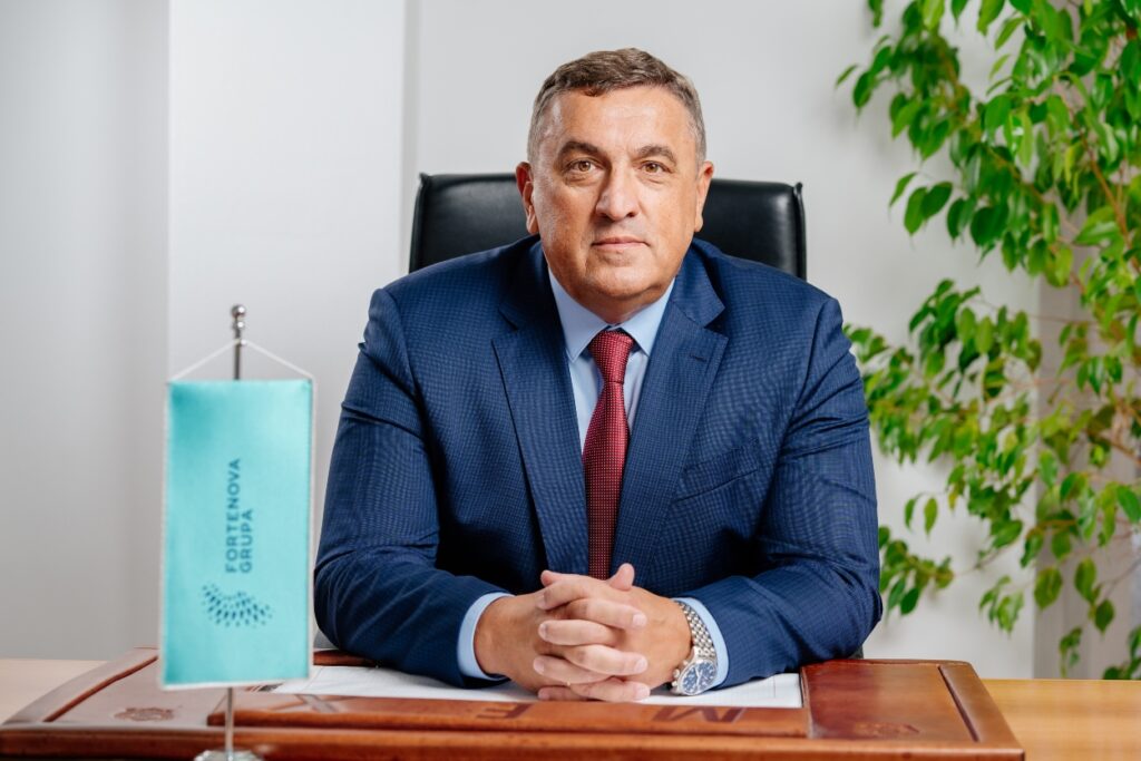 Ivan Karadžić, IDEA CG