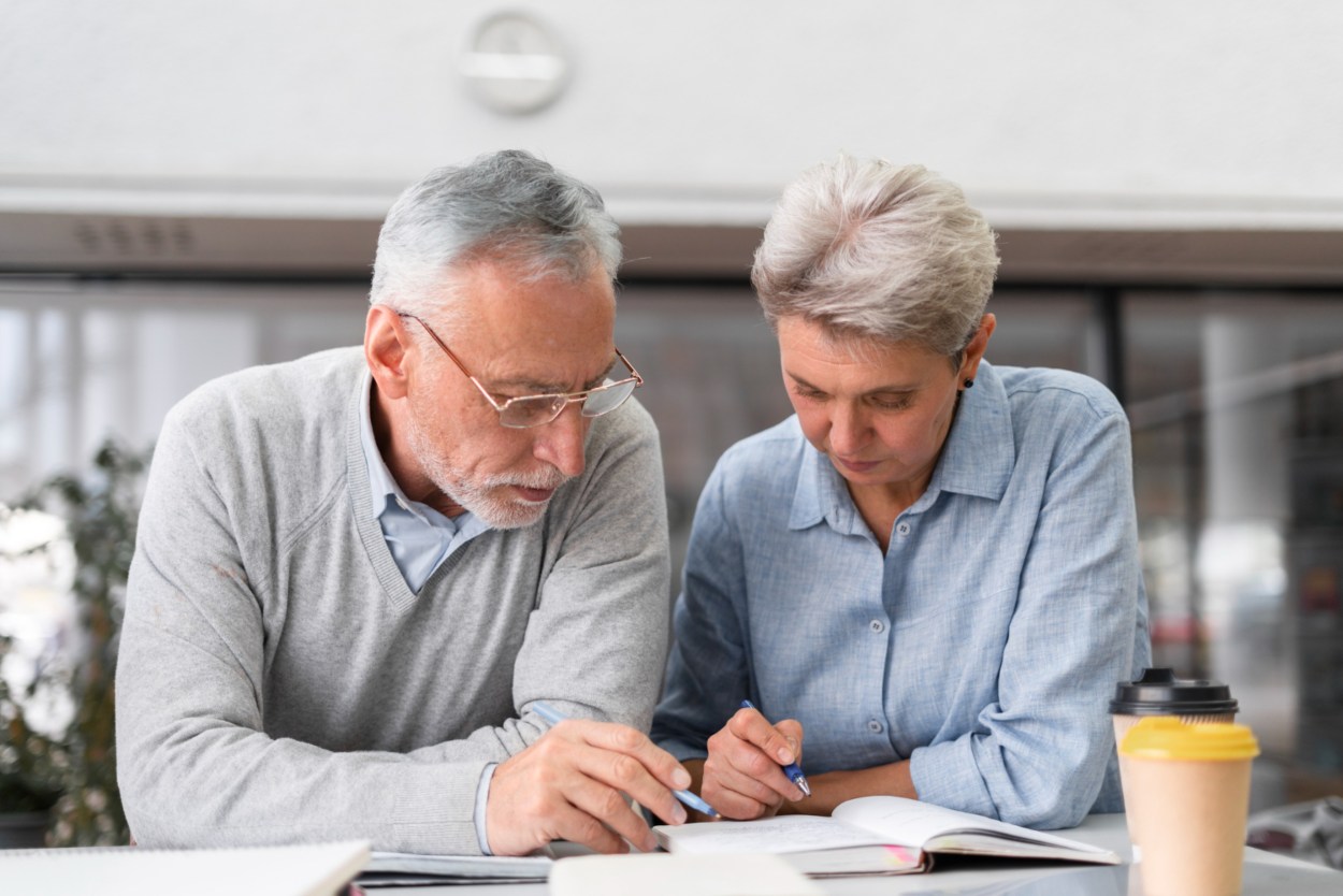 pensioners, retire, penzioneri, elders, stariji ljudi, starije osobe