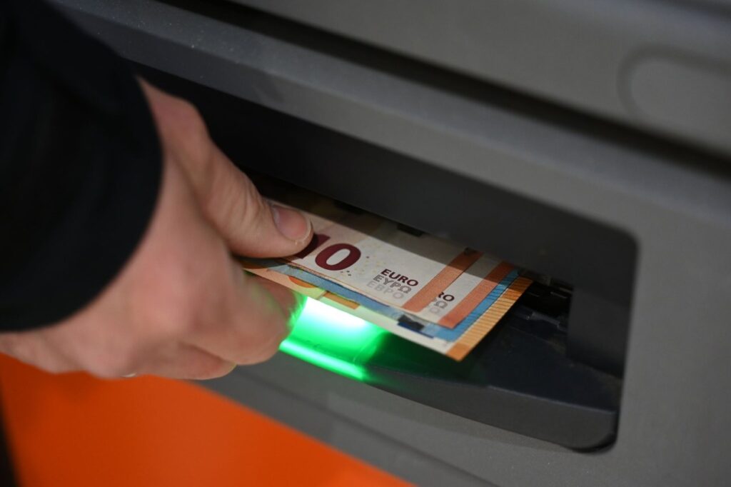 atm, bankomat, euro, money, gotovina, cash