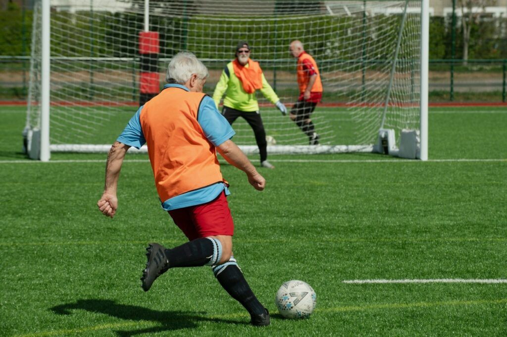 penzioneri, pensioners, retire, older, eldery, elderies, grandpa, sport, football