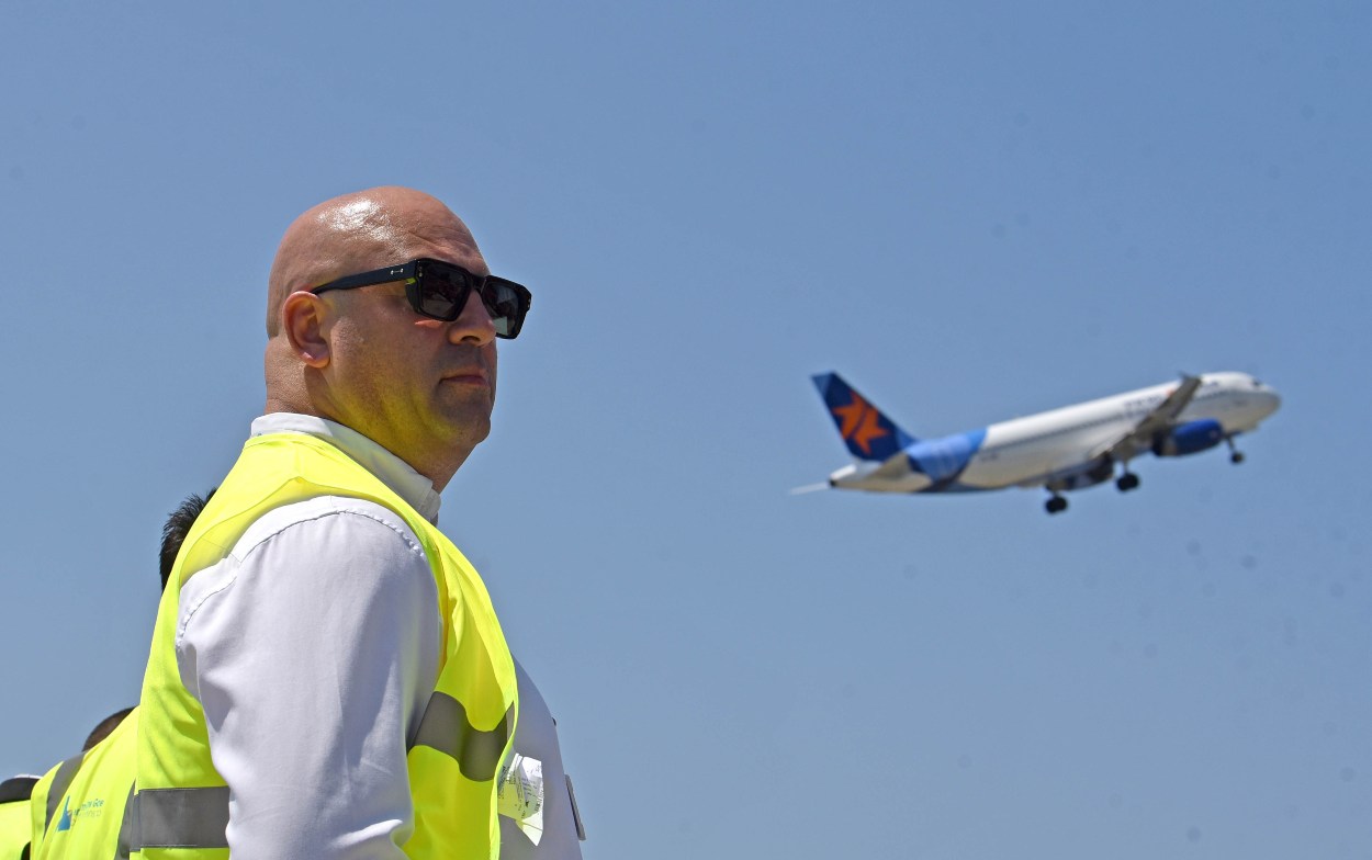 Roko Tolić, Aerodrom Tivat, Aerodromi Crne Gore