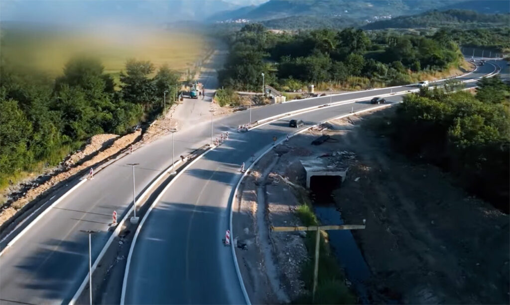 Bulevar Jaz Tivat, Uprava za saobraćaj